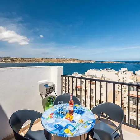 Getawaysmalta - Studio Penthouse With Seaview Terrace *