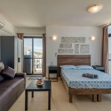 Getawaysmalta - Studio Penthouse With Seaview Terrace Lejlighed *